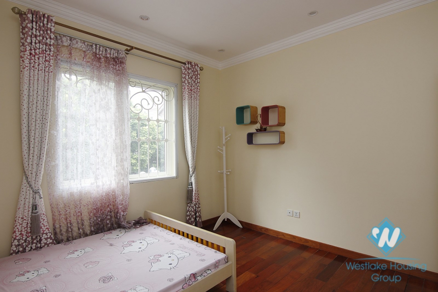 Five-bedroom villa for rent in Vinhome Riverside near BIS international school
